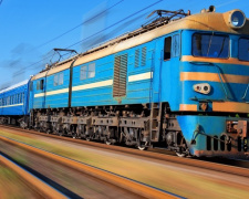 «Укрзализныця» назначила еще 4 дополнительных поезда на Пасхальные праздники