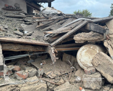 На Дніпропетровщині пошкоджені будинки та підприємство: 84-річну жінку госпіталізували