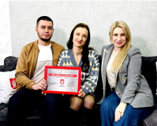 «Це дає силу рухатися далі»: захисник Маріуполя Віктор Білак отримав власне житло завдяки проєкту «Серце Азовсталі»