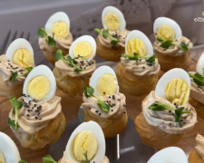 Як приготувати солоні еклери з печінкою тріски вдома - фото скріншот з відео