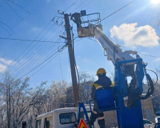 Робота енергетиків, фото пресслужби ДТЕК