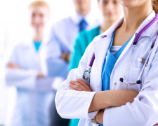 Нові лікарні, чекапи та зарплати медикам – які зміни схвалив Кабмін у медицині