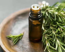 Розмарин для волосся: користь, наукові дані та важливі застереження - фото з відкритих джерел