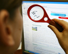 Українці шукають у Вікіпедії, фото з відкритих джерел 