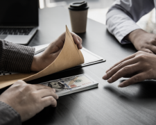 Як діяти студентам, якщо вимагають хабар за сесію, фото з відкритих джерл 