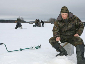 Заходи безпеки на льоду: зимова ловля риби (КОРИСНО)