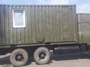 Криворізькі благодійники виготовили вже 10 мобільний лазнево-пральний комплекс для військових