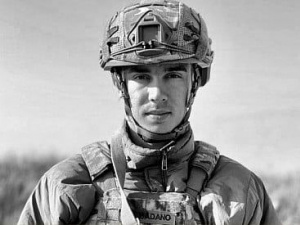 Додому на щиті: до Кривого Рогу повернули тіло Андрія Божка азовця і захисника Маріуполя