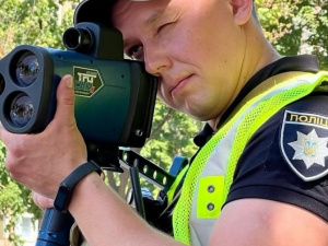 Криворізькі патрульні винесли більше 700 постанов за порушення швидкості на дорогах