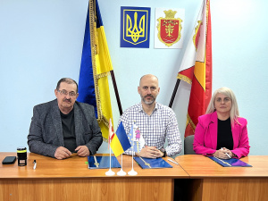 Від ремонту ліцею до водопостачання: Метінвест підписав з Карпівською громадою на Криворіжжі меморандум про співпрацю