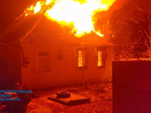 По селищу в Зеленодольській ОТГ окупанти нанесли не менше 10 ударів: обласна прокуратура почала розслідування