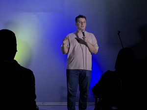 Гумор, який варто почути: сольний концерт стендап коміка Богдана Боярина