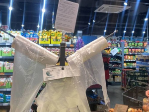 Відсьогодні у супермаркетах більше не буде безкоштовних пакетів