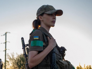 Військовослужбовиця, фото з відкритих джерел 