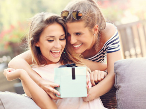 Добірка подарунків, що завжди вдалi - фото з відкритих джерел