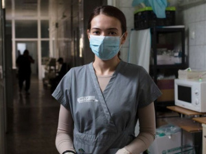 На Дніпропетровщині працевлаштували близько 300 медиків-переселенців