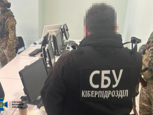 Заробляли на полонених ЗСУ: на Дніпропетровщині правоохоронці припинили роботу call-центру