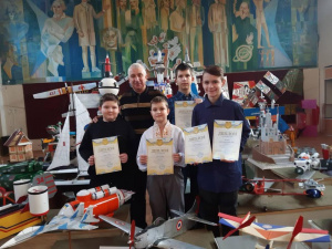 У Кривому Розі провели конкурс повітряних зміїв «Золота осінь 2022»