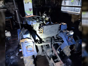 У Криворізькому районі фермер лишився трактора та мотоцикла: що сталося