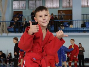 Сила, характер і перемога: криворіжці лідирують на обласному чемпіонаті з самбо