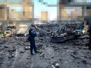 У Кривому Розі правоохоронці документують наслідки російського удару по підприємству