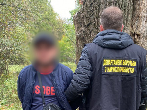 У Києві правоохоронці затримали криворіжця, який розповсюджував метадон