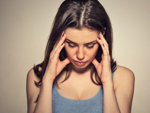 Відчуваєте постійний стрес та депресію? Фахівці назвали продукти, які викликають такі стани