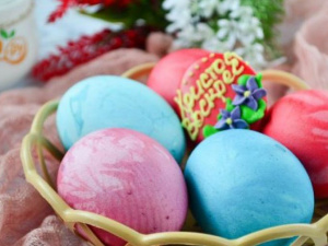 Топ идей как покрасить яйца на Пасху
