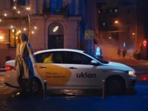 Вночі тепер можна доїхати: Uklon у Кривому Розі переходить на цілодобовий графік