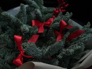 Декор ялинки 2026: що буде в тренді цієї зими - фото з відкритих джерел