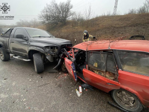 У Кривому Розі сталася смертельна аварія, в якій загинуло дві людини: подробиці