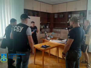 Завищення цін на електроенергію: у Кривому Розі очільницю відділу освіту судитимуть за махінації