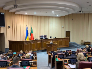 Допомога ЗСУ, ремонт тепломереж та соцвиплати: що вирішили депутати Кривого Рогу на квітневій сесії