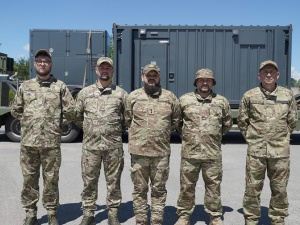 Кожна година має значення: 1-ий корпус НГУ «Азов» отримав мобільну лабораторію для ремонту техніки від Метінвесту