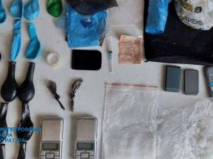 За збут метадону на території Кривого Рогу судитимуть сімох учасників злочинної організації