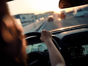 Підвищення штрафів для водіїв та запровадження покарання для пасажирів: депутати зареєстрували новий законопроєкт