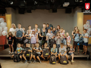 "Серце Азовсталі" подарувало понад 1000 рюкзаків та свято для дітей героїв Маріуполя