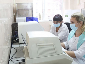 «АрселорМіттал Кривий Ріг» передав поліклініці № 5 матеріали для діагностики коронавірусу методом ПЛР