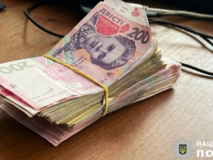 У Криворізькому районі правоохоронці затримали чоловіка за надання хабаря посадовцю поліції