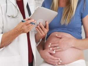 В больнице Кривого Рога у беременной женщины подозревают COVID-19