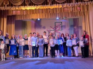 Нагородження переможців, фото виконкому Криворізької міської ради 