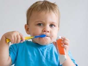 Чищення зубів, фото з відкритих джерел 