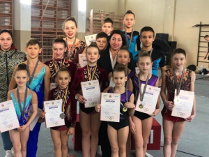 У Кривому Розі відбувся чемпіонат міста зі спортивної акробатики