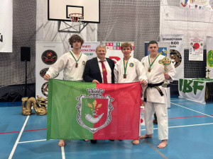 Троє спортсменів з Кривого Рогу стали чемпіонами світу з рукопашного бою на чемпіонаті у Польщі