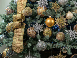 Прикрашена ялинка - фото з відкритих джерел