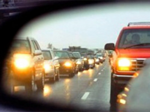 Їдете за місто з 1 травня: що зміниться для водіїв у ПДР