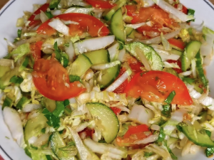 Як покращити банальний рецепт: свіжі ідеї для салату від Клопотенка