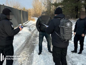 Будував власний дім руками підлеглих: правоохоронця з Дніпра судитимуть