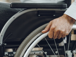 Яку допомогу отримують люди з інвалідністю на Дніпропетровщині? Роз’яснення