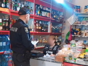 Незаконна торгівля, фото Національної поліції 